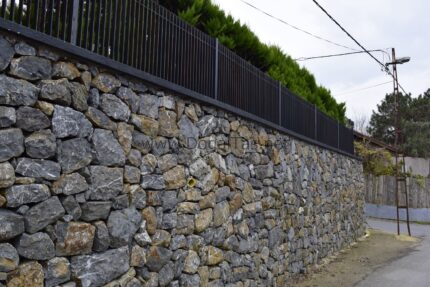 doğal döşenmiş yığma taş duvar